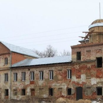 Николо-Бабаевский мужской монастырь в Некрасовском районе Ярославской области