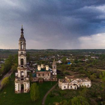 Поречье-Рыбное: огородничество, хэллоуин и самая высокая колокольня